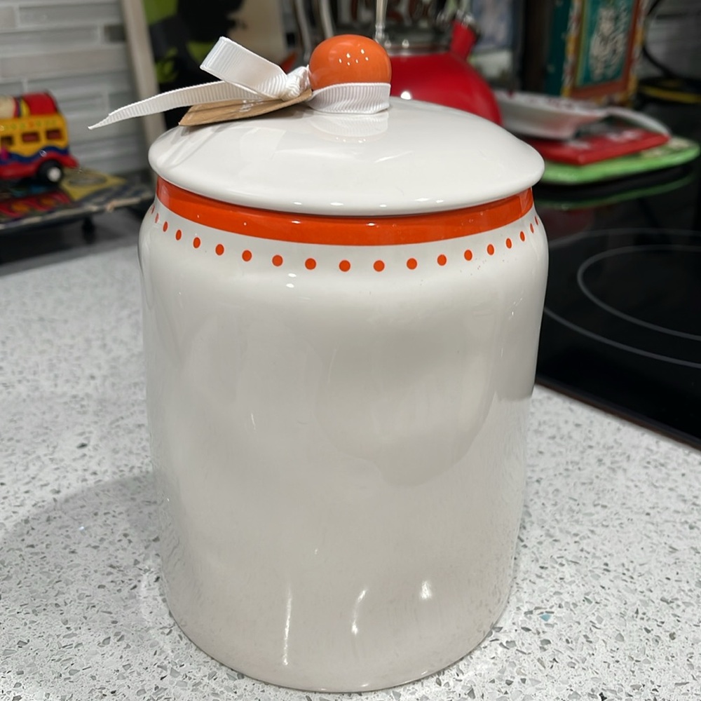 Rae Dunn & Disney "DUMBO" White/Orange/Black Ceramic Canister - Picture 2 of 6
